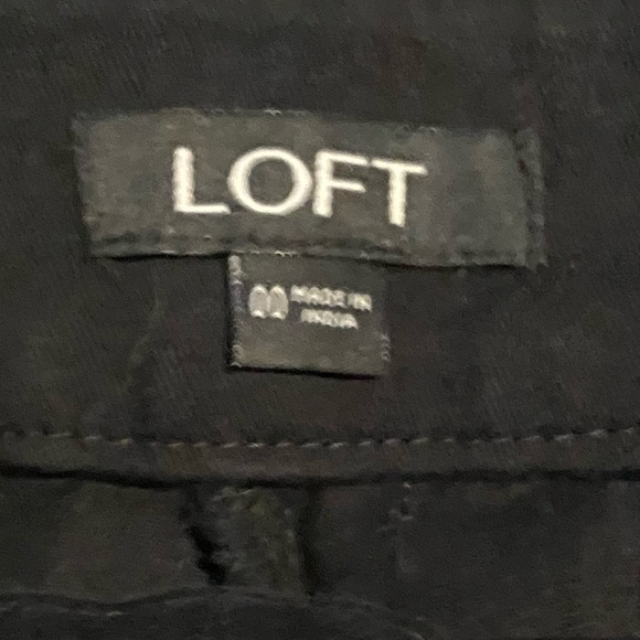 Loft 4” Black Embroidered Shorts Size 00 - Picture 4 of 4